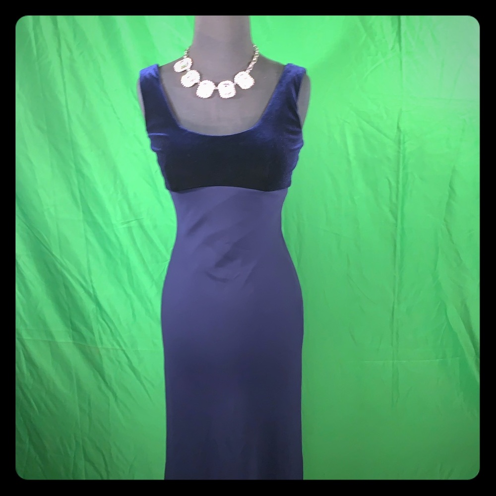 Zum Zum by Nicki Livas size 3/4 navy blue dress